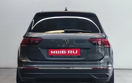 Volkswagen Tiguan II, 2021 год, 3 190 000 рублей, 6 фотография
