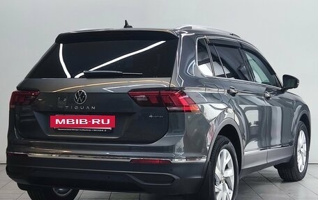 Volkswagen Tiguan II, 2021 год, 3 190 000 рублей, 5 фотография