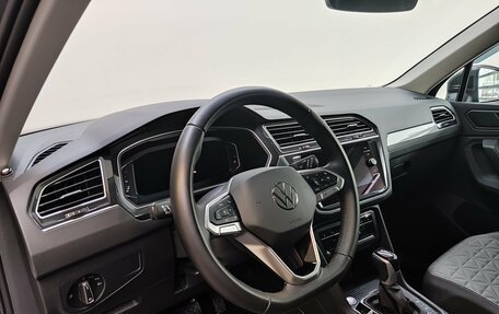 Volkswagen Tiguan II, 2021 год, 3 190 000 рублей, 14 фотография