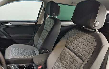 Volkswagen Tiguan II, 2021 год, 3 190 000 рублей, 16 фотография