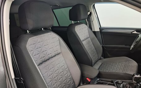 Volkswagen Tiguan II, 2021 год, 3 190 000 рублей, 21 фотография