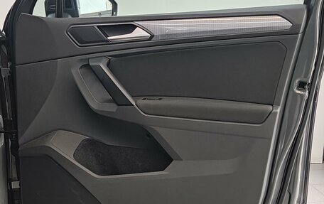 Volkswagen Tiguan II, 2021 год, 3 190 000 рублей, 33 фотография