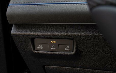 Volkswagen Tiguan, 2026 год, 4 899 000 рублей, 23 фотография