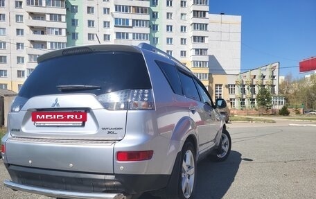 Mitsubishi Outlander III рестайлинг 3, 2008 год, 1 210 000 рублей, 15 фотография