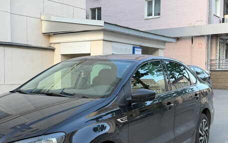 Volkswagen Polo VI (EU Market), 2018 год, 1 200 000 рублей, 3 фотография