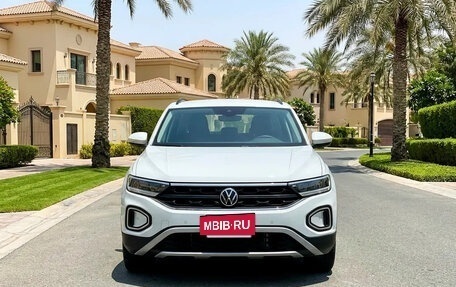 Volkswagen T-Roc I, 2025 год, 2 900 000 рублей, 2 фотография