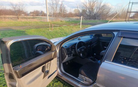Opel Vectra C рестайлинг, 2004 год, 650 000 рублей, 5 фотография
