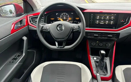 Volkswagen Polo, 2022 год, 1 150 001 рублей, 9 фотография