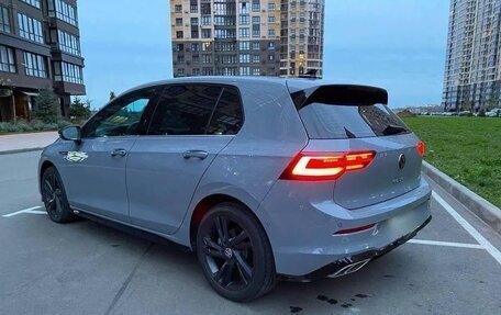Volkswagen Golf VIII, 2022 год, 2 250 000 рублей, 4 фотография
