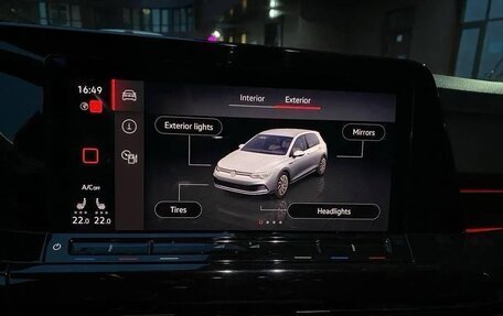 Volkswagen Golf VIII, 2022 год, 2 250 000 рублей, 15 фотография
