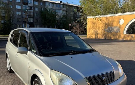 Toyota Opa I рестайлинг, 2002 год, 482 000 рублей, 3 фотография
