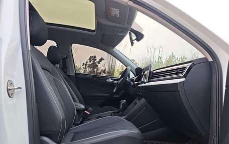 Volkswagen Tiguan II, 2023 год, 2 390 000 рублей, 8 фотография