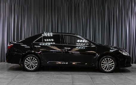 Toyota Camry, 2017 год, 2 499 000 рублей, 5 фотография