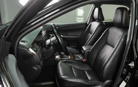 Toyota Camry, 2017 год, 2 499 000 рублей, 10 фотография
