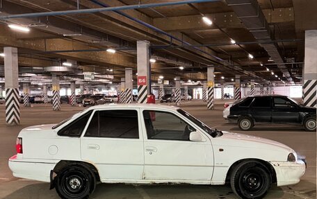 Daewoo Nexia I рестайлинг, 2001 год, 100 000 рублей, 3 фотография