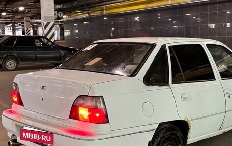 Daewoo Nexia I рестайлинг, 2001 год, 100 000 рублей, 4 фотография