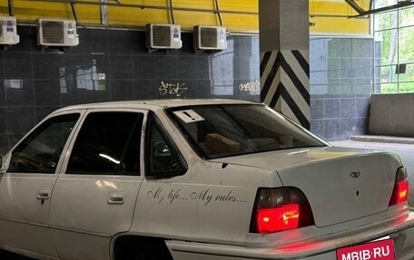 Daewoo Nexia I рестайлинг, 2001 год, 100 000 рублей, 6 фотография