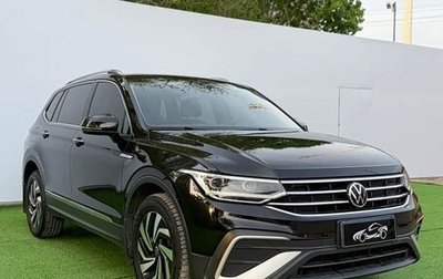 Volkswagen Tiguan II, 2023 год, 2 550 000 рублей, 1 фотография