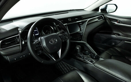Toyota Camry, 2018 год, 2 179 700 рублей, 11 фотография