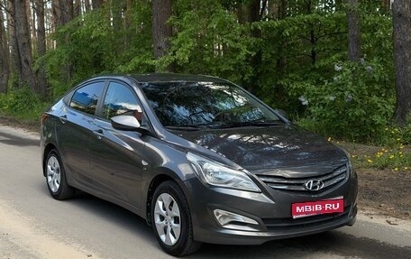 Hyundai Solaris II рестайлинг, 2015 год, 1 129 999 рублей, 1 фотография