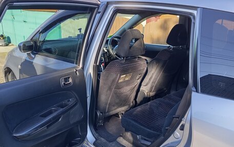 Honda Stream I рестайлинг, 2003 год, 650 000 рублей, 11 фотография