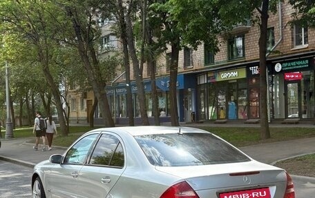 Mercedes-Benz E-Класс, 2003 год, 680 000 рублей, 4 фотография