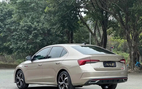 Skoda Octavia IV, 2022 год, 1 827 745 рублей, 4 фотография