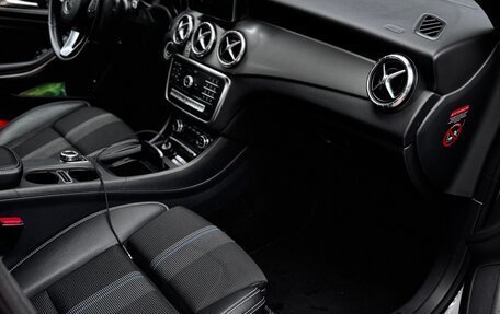 Mercedes-Benz CLA, 2016 год, 1 900 000 рублей, 11 фотография
