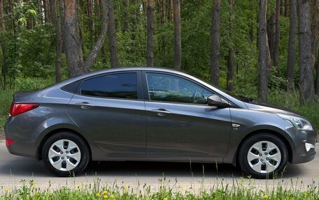 Hyundai Solaris II рестайлинг, 2015 год, 1 129 999 рублей, 4 фотография