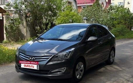 Hyundai Solaris II рестайлинг, 2015 год, 1 129 999 рублей, 2 фотография