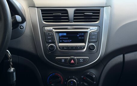 Hyundai Solaris II рестайлинг, 2015 год, 1 129 999 рублей, 15 фотография