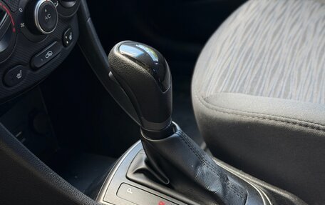 Hyundai Solaris II рестайлинг, 2015 год, 1 129 999 рублей, 19 фотография