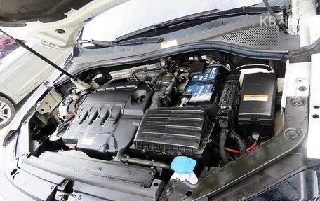 Volkswagen Tiguan, 2023 год, 1 800 000 рублей, 8 фотография
