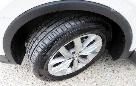 Volkswagen Tiguan, 2023 год, 1 800 000 рублей, 9 фотография