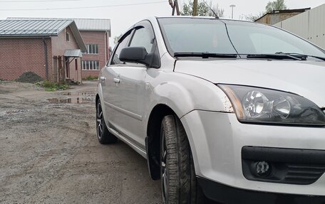 Ford Focus II рестайлинг, 2005 год, 390 000 рублей, 2 фотография