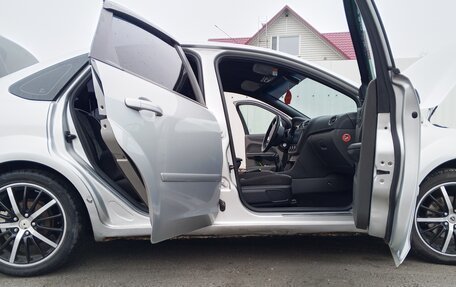 Ford Focus II рестайлинг, 2005 год, 390 000 рублей, 6 фотография