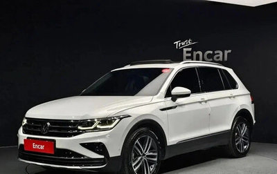 Volkswagen Tiguan II, 2022 год, 2 900 000 рублей, 1 фотография