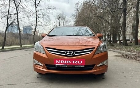Hyundai Solaris II рестайлинг, 2015 год, 1 000 000 рублей, 6 фотография
