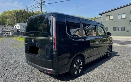 Honda Stepwgn, 2022 год, 2 285 000 рублей, 5 фотография