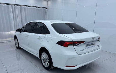 Toyota Corolla, 2022 год, 1 400 000 рублей, 6 фотография