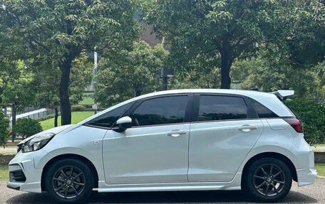 Honda Fit, 2022 год, 890 500 рублей, 10 фотография