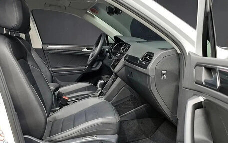 Volkswagen Tiguan II, 2022 год, 2 900 000 рублей, 6 фотография