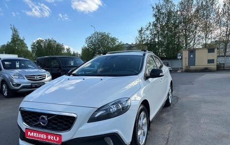Volvo V40 Cross Country I, 2014 год, 1 049 000 рублей, 1 фотография