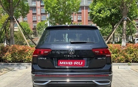 Volkswagen Tiguan II, 2023 год, 2 580 444 рублей, 5 фотография