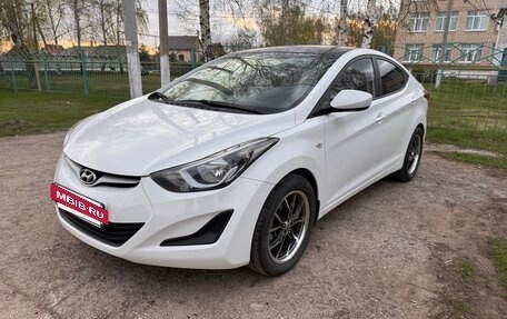 Hyundai Elantra V, 2015 год, 920 000 рублей, 2 фотография