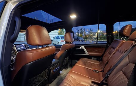 Toyota Land Cruiser 200, 2019 год, 10 000 000 рублей, 8 фотография