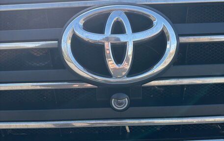 Toyota Land Cruiser 200, 2014 год, 4 000 000 рублей, 27 фотография