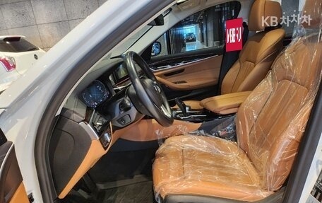 BMW 5 серия, 2025 год, 5 800 000 рублей, 7 фотография