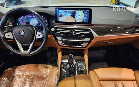 BMW 5 серия, 2025 год, 5 800 000 рублей, 18 фотография