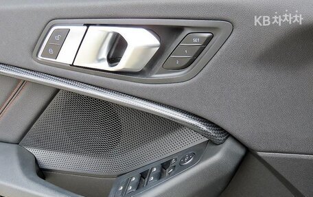 BMW 1 серия, 2023 год, 2 200 000 рублей, 9 фотография